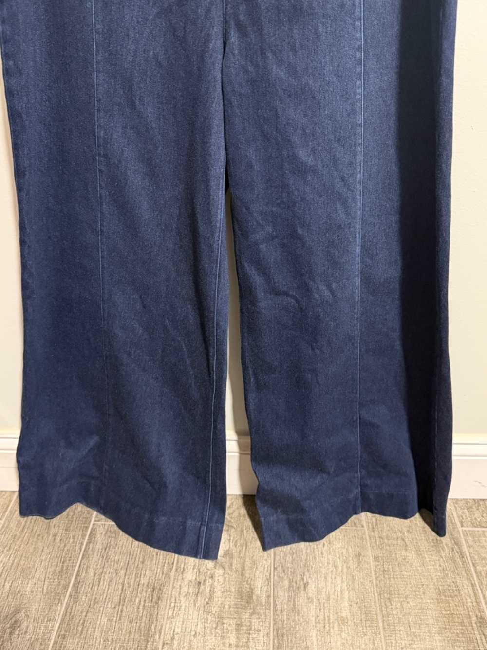 Halara Wide Leg - Picture 7 of 9